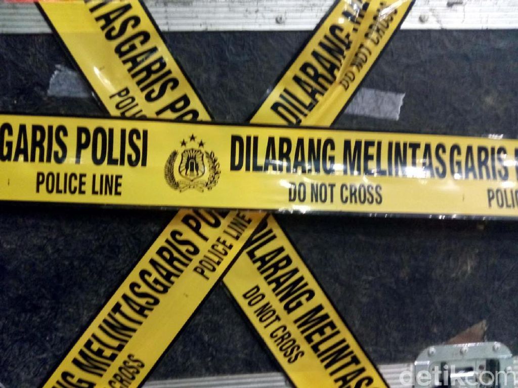 Modus Baru Penyelundupan Batu Cinnabar Via Pos Ambon Digagalkan